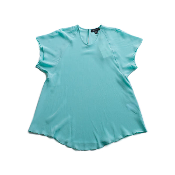Escapade Classic Raglan Tee