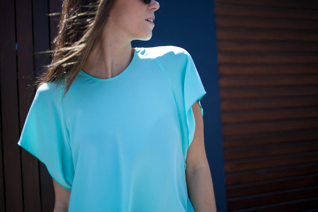 Escapade Classic Raglan Tee